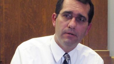 Photo of Schmidt says Biden’s use of FBI at board meetings an overreaction