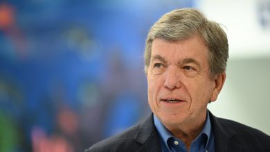 Photo of Blunt Says Pelosi Is Playing Politics