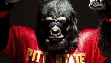 Photo of Pitt State president makes connections on Day 2 of “Dan Bikes Kansas” 