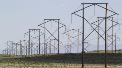 Photo of Kansas Legislature Considers Bill to Restrict Transmission Lines