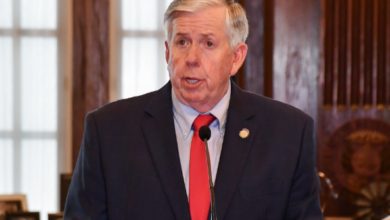 Photo of Parson clarifies remarks on children, coronavirus