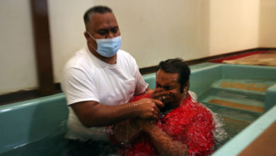 Photo of Pandemic, loss unite 2 rural Missouri pastors around faith