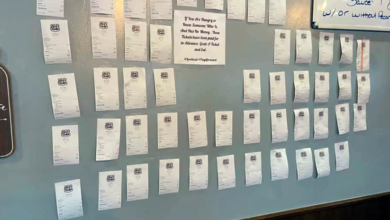 Photo of Oklahoma town eases pandemic, one restaurant meal at a time