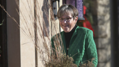 Photo of Kansas’ Laura Kelly takes to the airwaves as she goes for a second Gubernatorial run