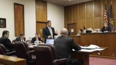 Photo of Kansas City cop charged for several rapes fights to be released before trial