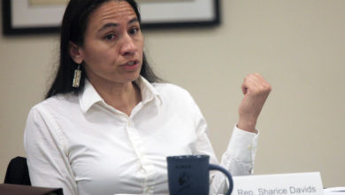 Photo of Kansas race tests which matters more: Economy or abortion?