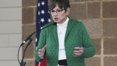 Photo of Gov. Laura Kelly calls for Medicaid expansion – offers tax cut plan that speeds up end of grocery tax