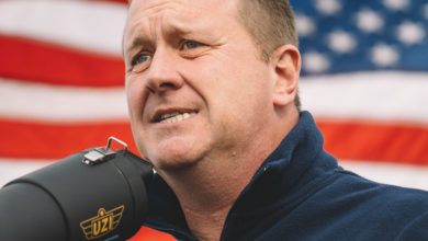 Photo of Schmitt laments ongoing ‘meat grinder’ in Ukraine while saying U.S. can no longer be the world’s policeman