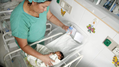 Photo of CDC recommends new vaccine to help protect babies against RSV