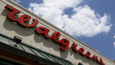 Photo of Masked gunman robs Springfield Walgreen’s