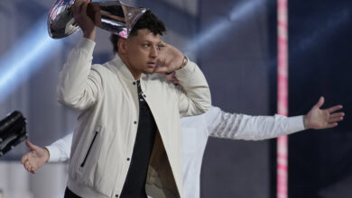 Photo of Chiefs’ Mahomes: ‘I’m about legacy and winning rings more than making money’