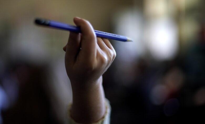 Learning to Read Heartland school teacher class kids education learning