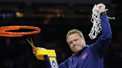 Photo of KU coach Self signs richest college basketball contract ever given by a public university