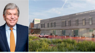 Photo of Former Senator special guest at groundbreaking for Roy Blunt Health Science Innovation Center