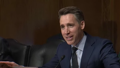 Photo of Hawley demands answers from FDA after reports they delayed review of abortion drug