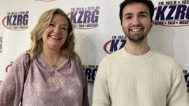 Photo of Grant helps Lafayette House with prevention program