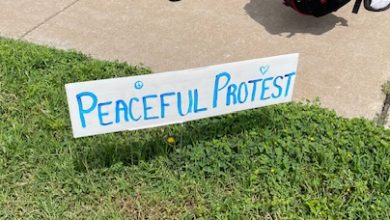 Photo of Group to gather at Burlison’s office for protest, school supply drive