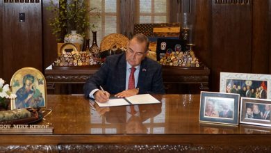 Photo of Missouri Governor to sign more bills into law