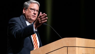 Photo of New Pittsburg State president introduces himself to the university