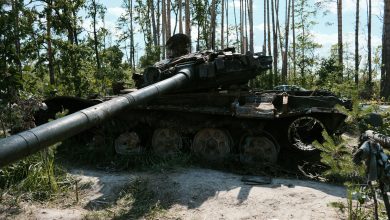 Photo of Hawley on Trump’s response to Russia/Ukraine war