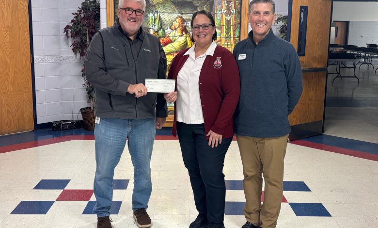 Sparklight Donates $1,500 to The Salvation Army of Jasper and Newton Counties to Help Feed Local Families